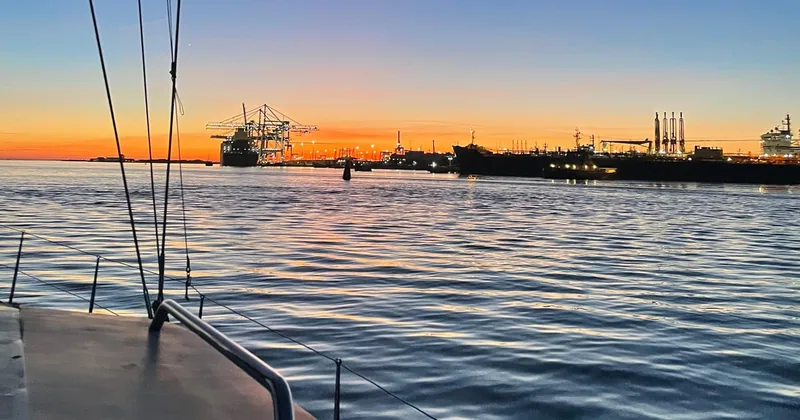 Vela al amanecer con buffet de desayuno